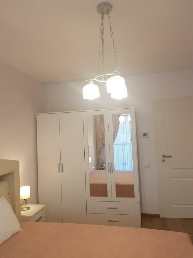 Apartament Monadin 3 Brasov Exterior photo